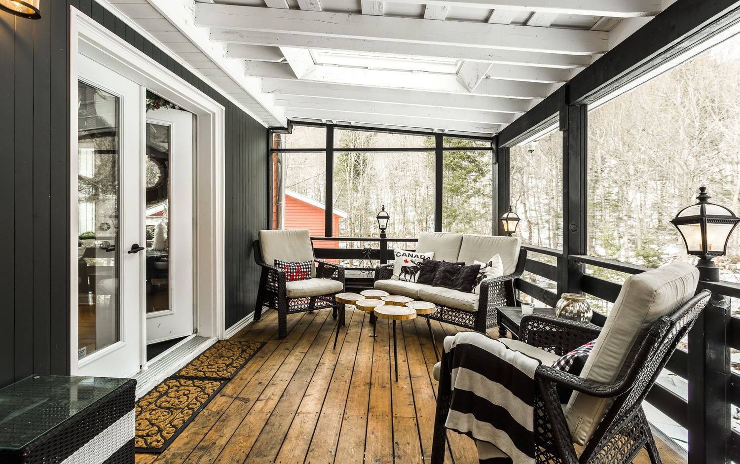 Veranda & Sunroom from a Home extensions project near Saint-Jerome (Laurentides) by Mara Design