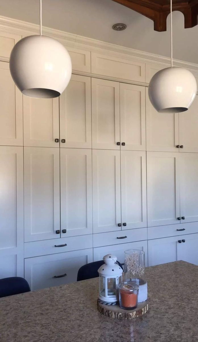 Pantry from a Interior Design and Layout project near Joliette (Lanaudière) by Le P’tit Prince ébéniste
