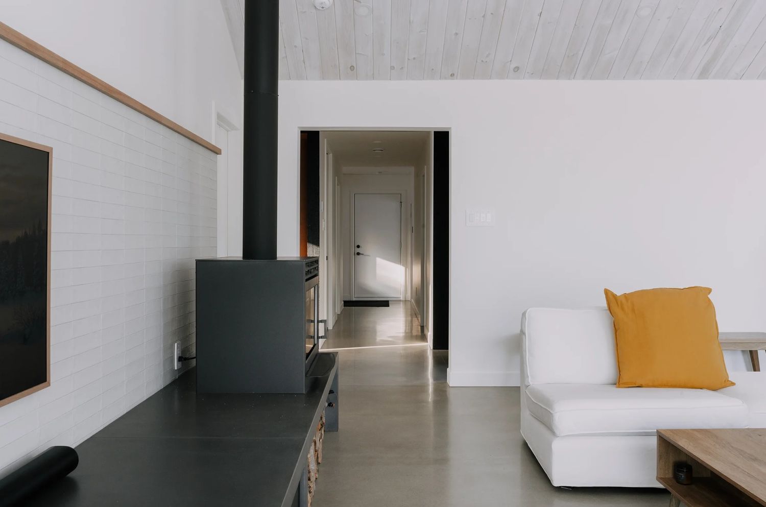 Sala de un proyecto de tipo Viviendas unifamiliares cerca de Saint-Jérôme (Laurentides) por Sarrazin Construction