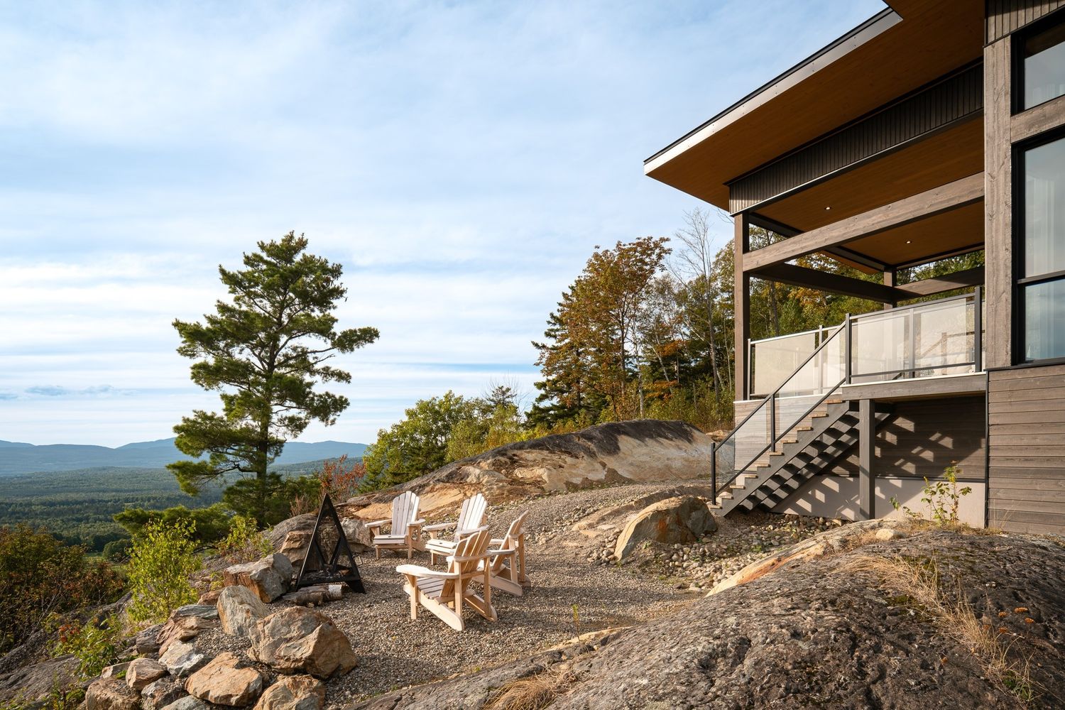  de un proyecto de tipo Viviendas unifamiliares cerca de Montreal (Gran Montreal) por Studio MMA Architects