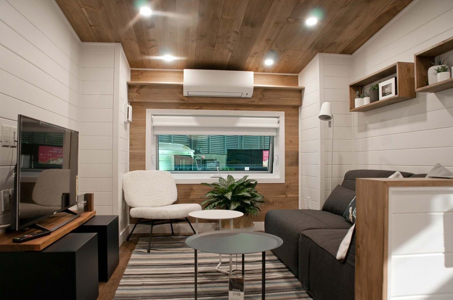 Living Room from a Tiny Houses project near Los Angeles - Long Beach - Anaheim by Minimaliste Inc.