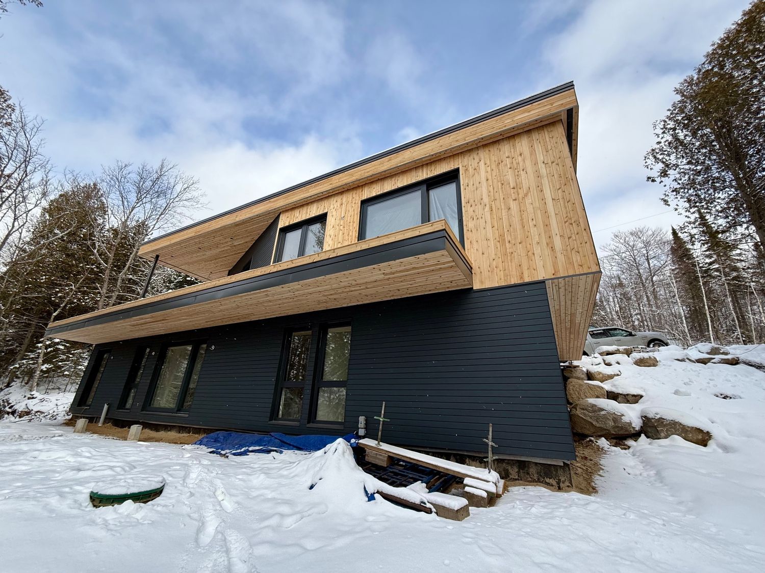 Exterior Finishes from a Single family homes project near Saint-Jerome (Laurentides) by Toundra construction