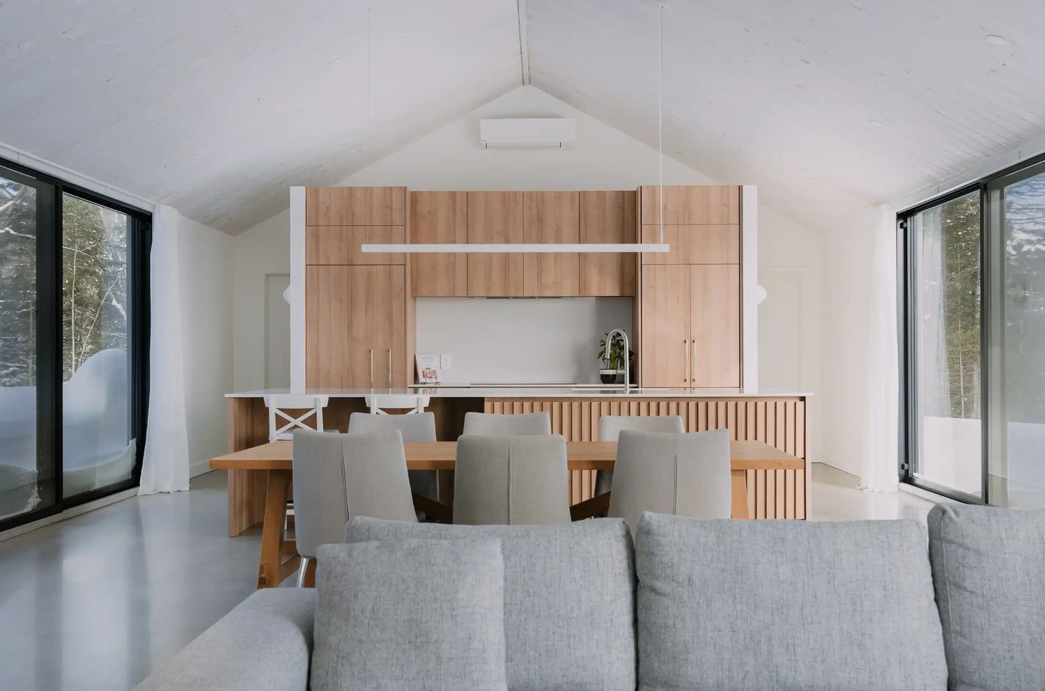 Kitchen from a Single family homes project near Saint-Jerome (Laurentides) by Sarrazin Construction