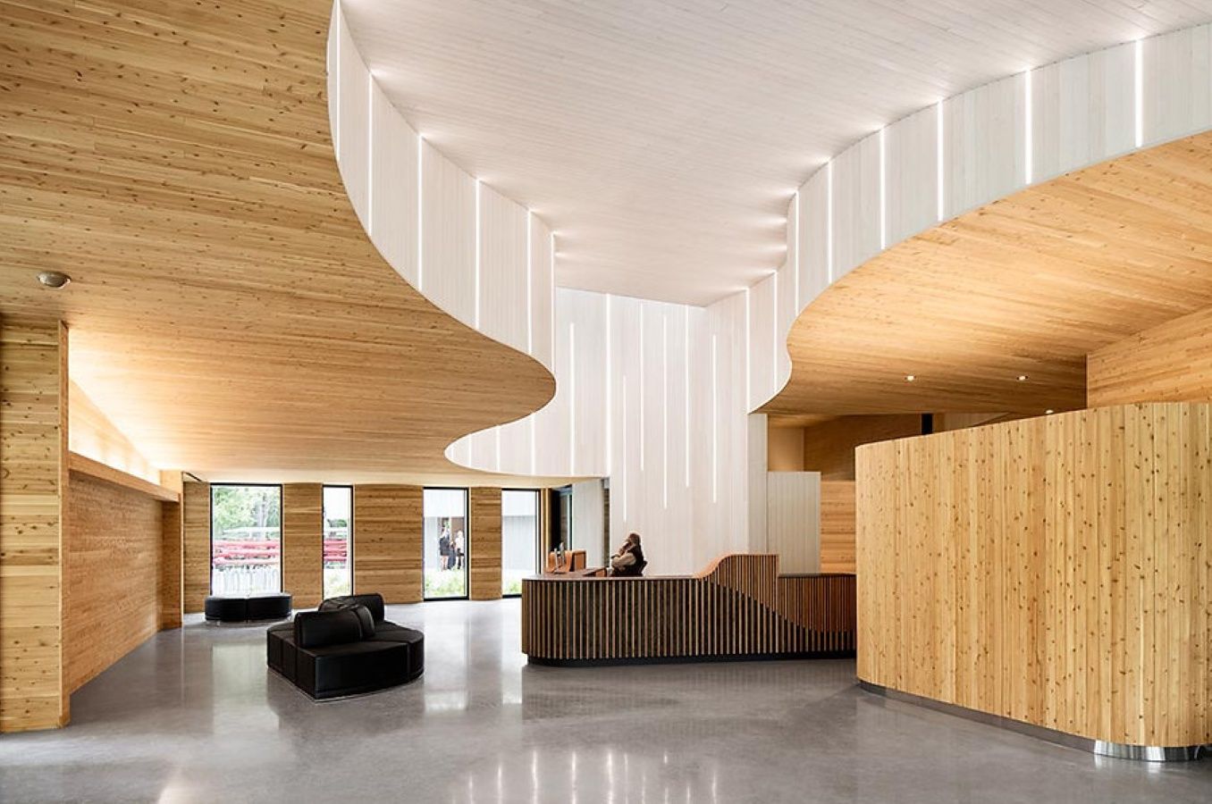 Hall d’entrée d'un projet de Aménagement du territoire rural et régional près de Montréal/Laval/Longueuil (Grand Montréal) de Smith Vigeant Architectes