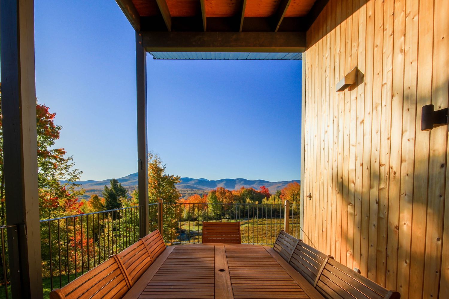 Deck & Balcony from a Single family homes project near Sherbrooke (Estrie) by Belvedair