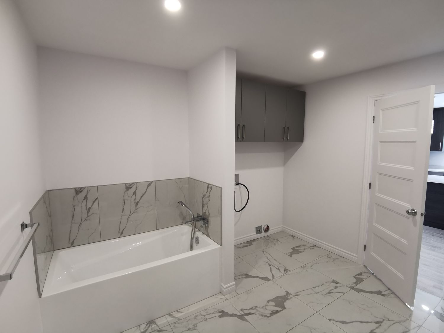 Construcción de interiores de casas de un proyecto de tipo Viviendas unifamiliares cerca de Saguenay - Lac-Saint-Jean por Solutions Expert SSS