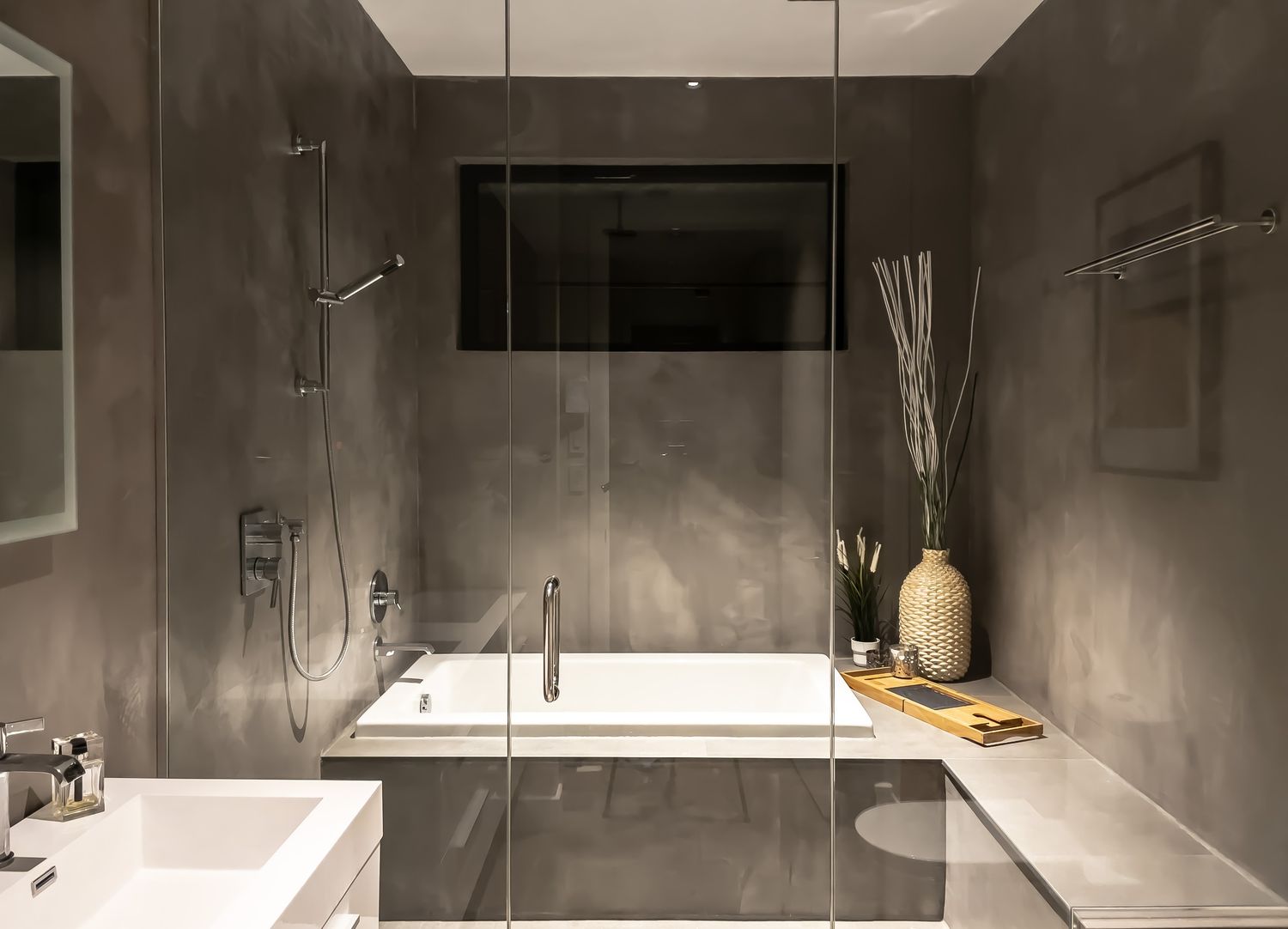 Salle de bain d'un projet de Condos et logements près de Montréal/Laval/Longueuil (Grand Montréal) de Zaraté Lavigne Architectes