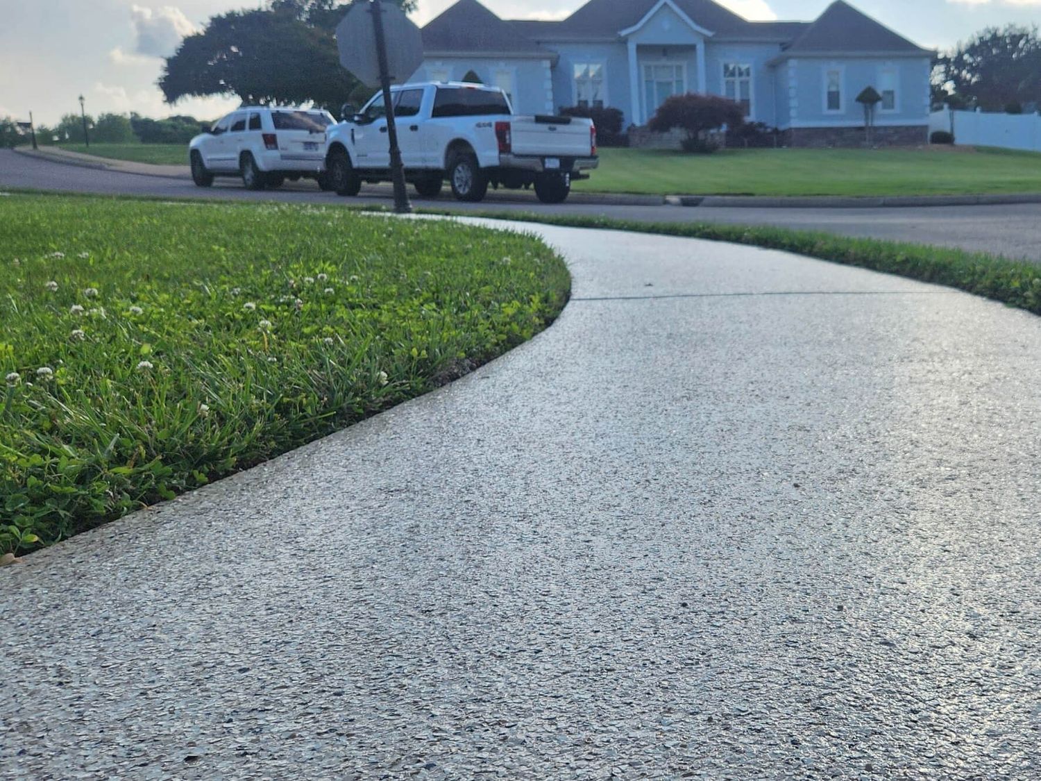 Entrada del patio de un proyecto de tipo Pisos cerca de Chattanooga por Elite Floor Solutions