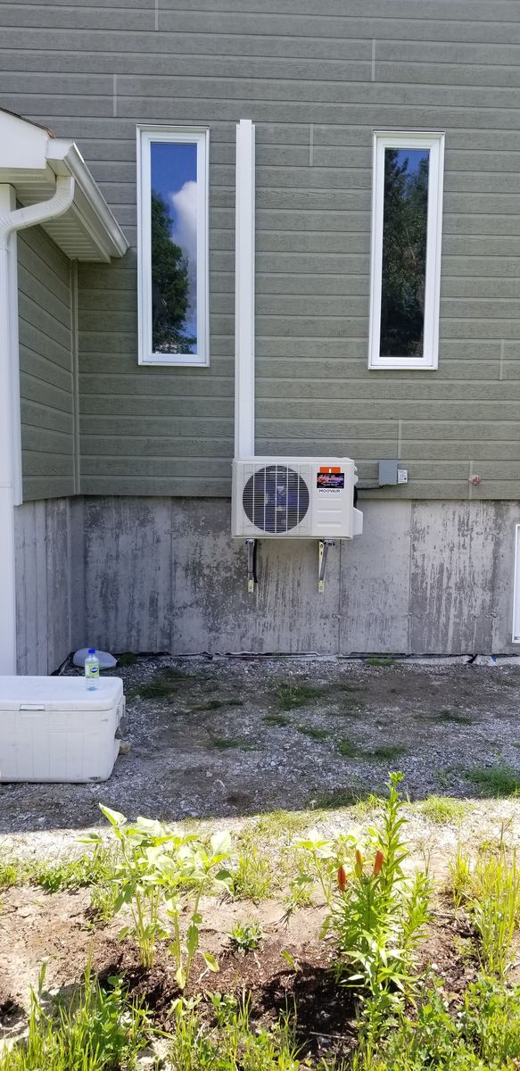 Mécanique du bâtiment d'un projet de Thermopompes près de Gatineau (Outaouais) de Réfrigération RoxTone