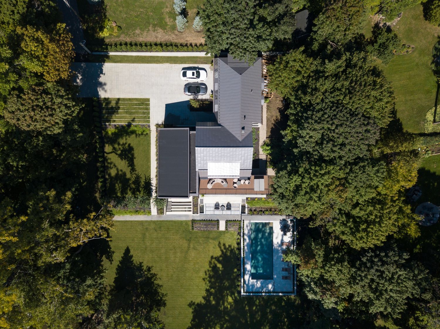 Vista aérea de un proyecto de tipo Ampliaciones del hogar cerca de Montreal (Gran Montreal) por GHOCHE ARCHITECTE