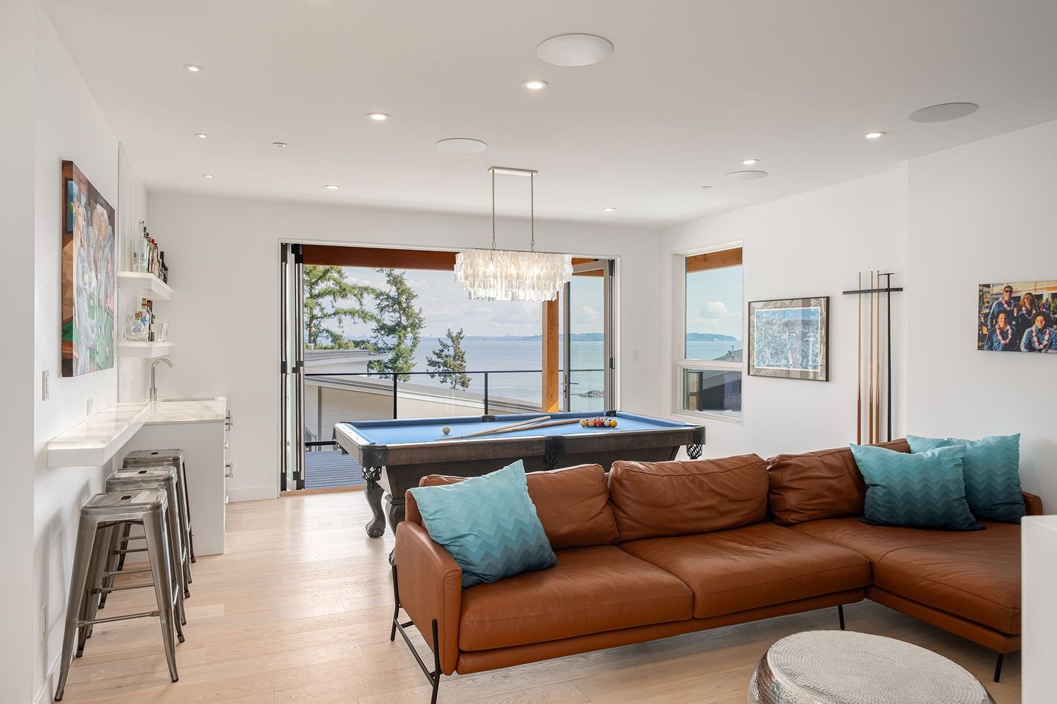  de un proyecto de tipo Viviendas unifamiliares cerca de Vancouver (Gran Vancouver) por Mary Lynn Machado Personal Real Estate Corporation