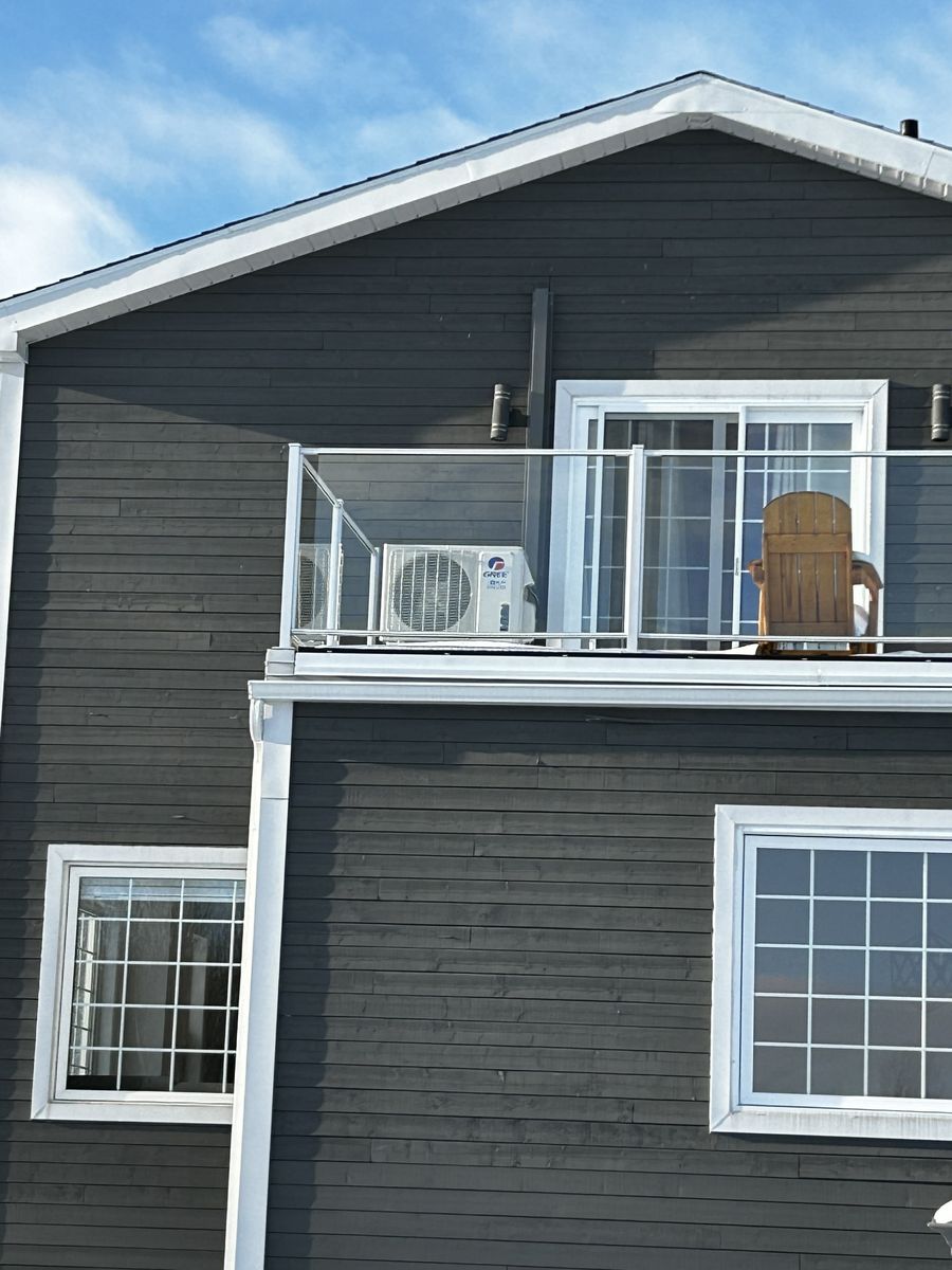 Terraza en la azotea de un proyecto de tipo Bombas de calor cerca de Trois-Rivières (Mauricie) por REFBEC