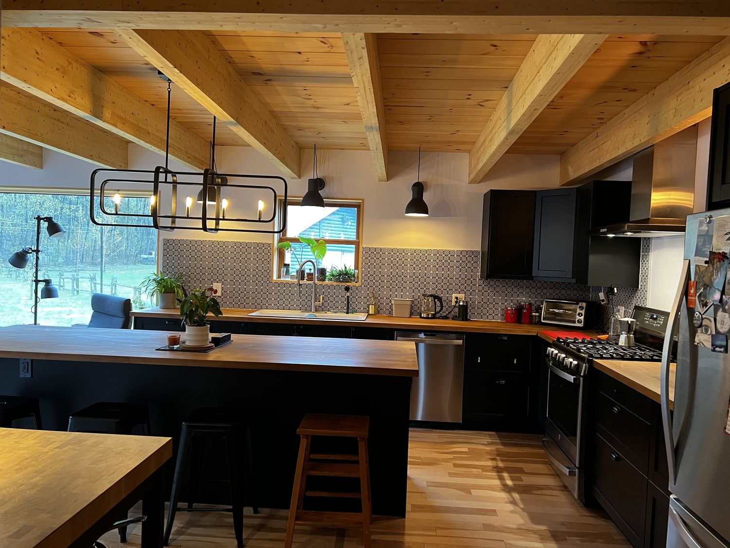 Cuisine d'un projet de Agrandissements de maison près de Saguenay/Lac-Saint-Jean de Le Mur Porteur | Coopérative de travail