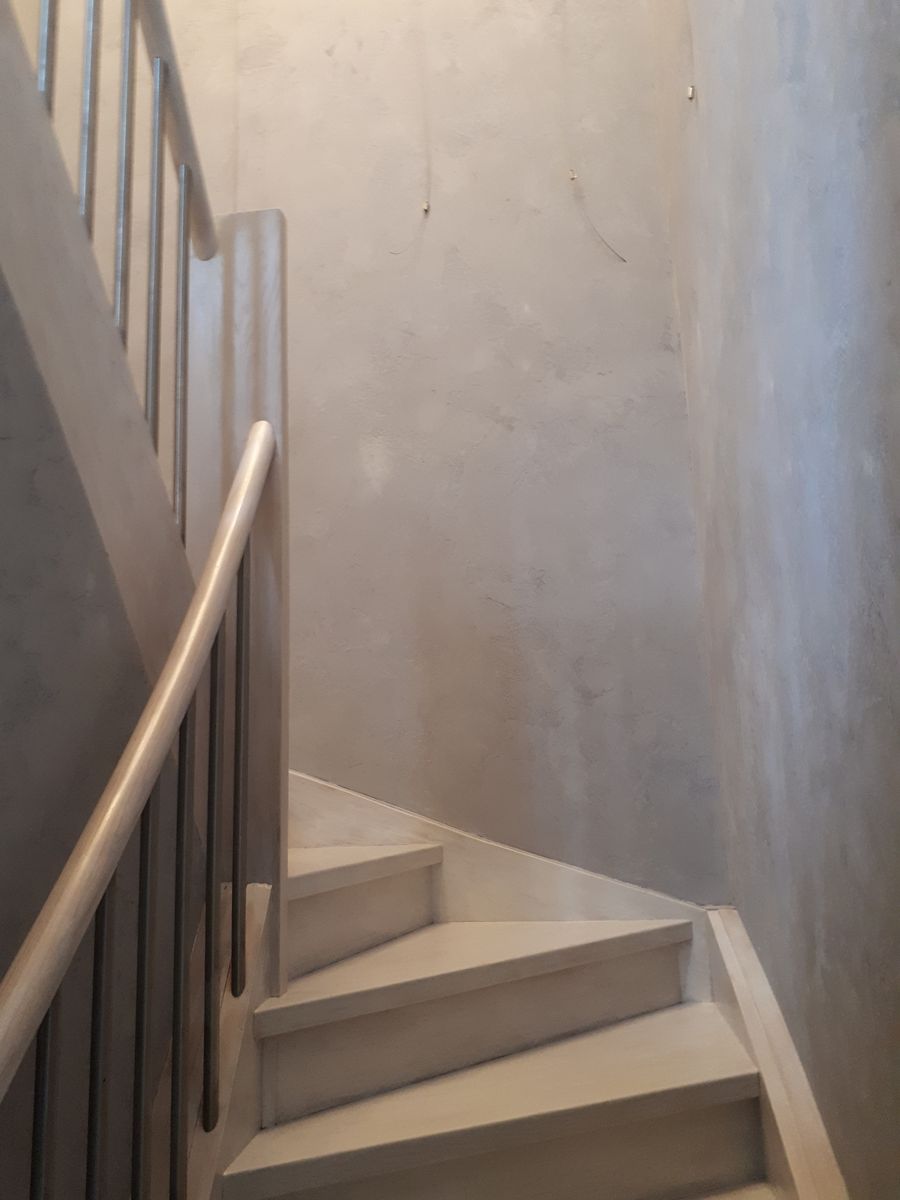 Staircase from a Natural plasters project near Montreal (Greater Montreal) by Distribution Tockay inc.