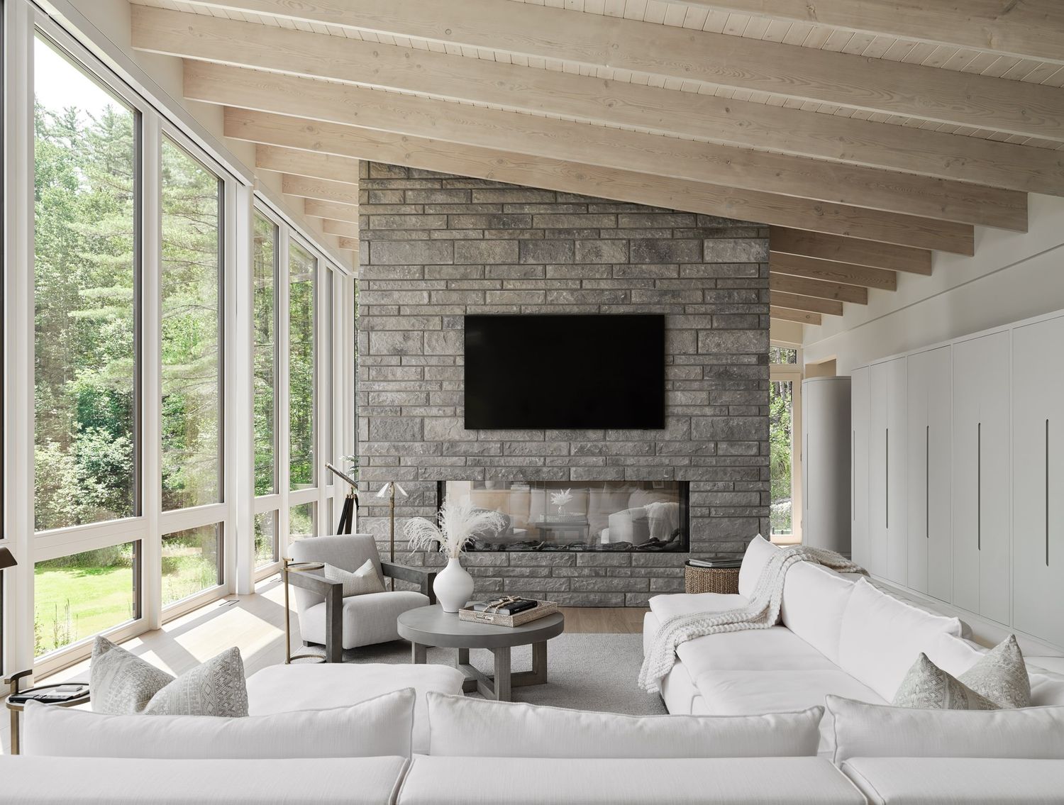  from a Single family homes project near Gatineau (Outaouais) by Simmonds Architecture