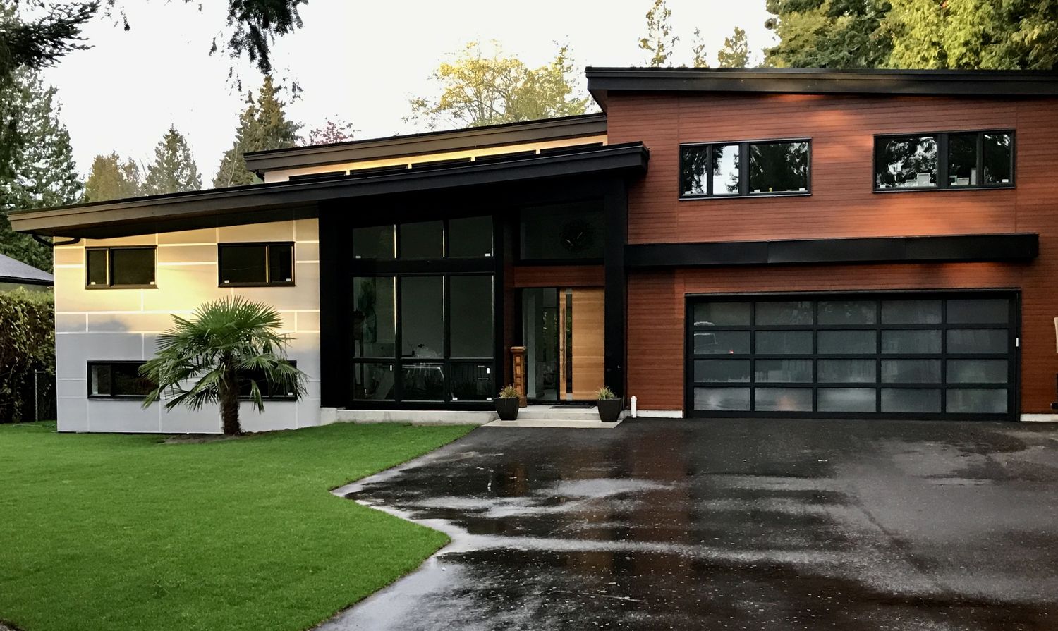 Finition extérieur d'un projet de Ajouts d'étages près de Vancouver (Région du Grand Vancouver) de Vibe Design Build