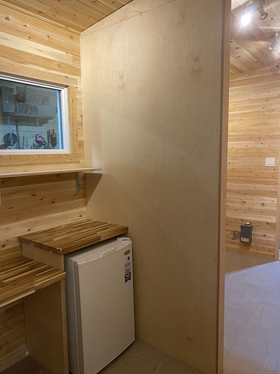 Construcción de interiores de casas de un proyecto de tipo Mini casas cerca de Gaspésie - Îles-de-la-Madeleine por CAMM Construction