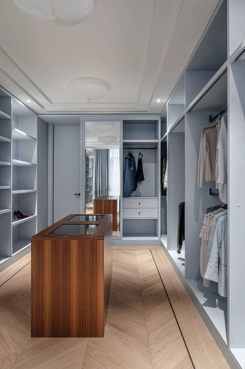 Storage & Closet from a Flooring project near Vancouver (Greater Vancouver) by adanac Floor Covering Inc.