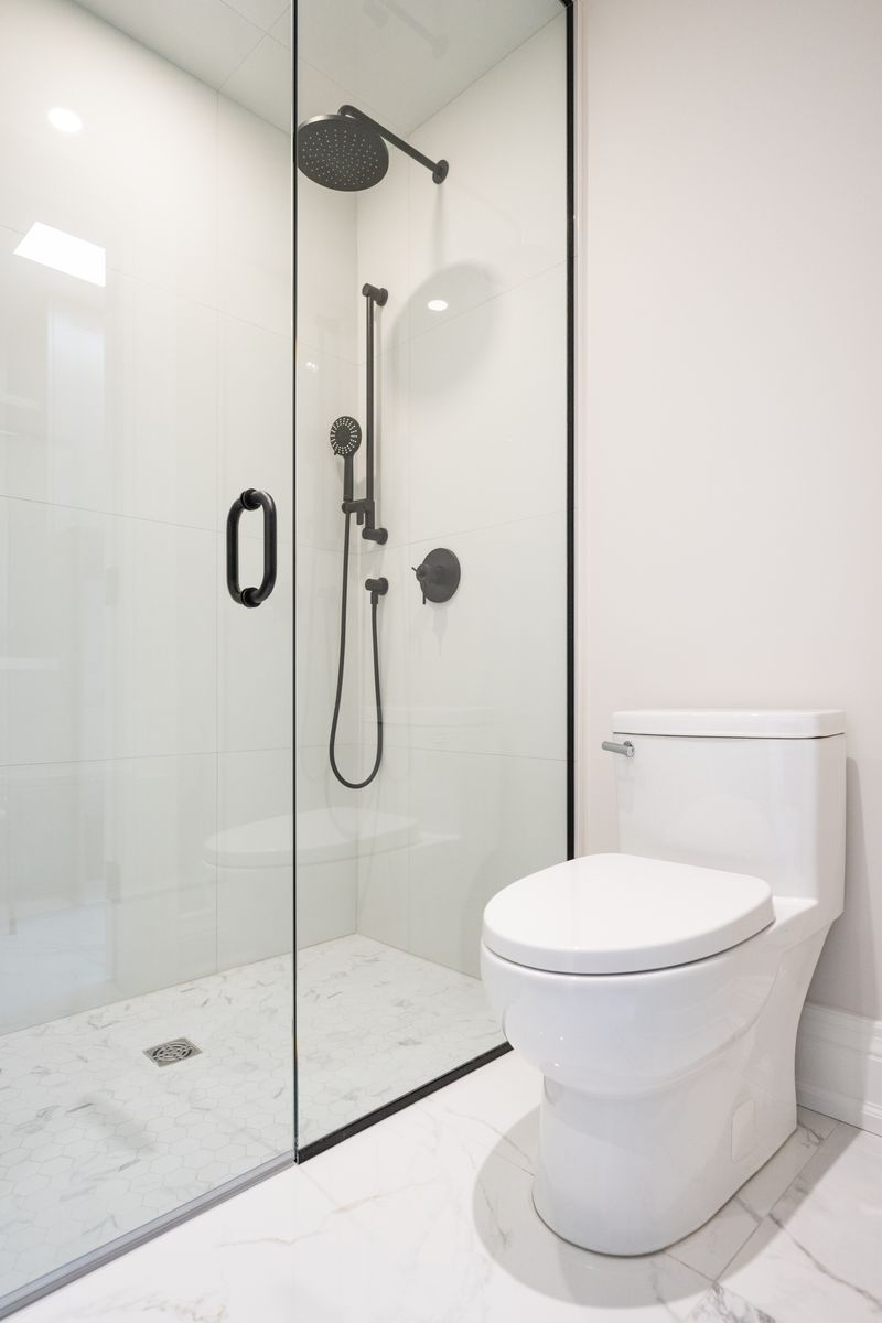 Salle de bain d'un projet de Maisons unifamiliales près de Toronto (Grand Toronto) de Avvio Fine Homes