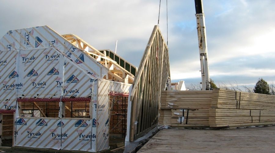 Wall Construction from a Single family homes project near Quebec City - Levis by TERGOS Architecture + Construction