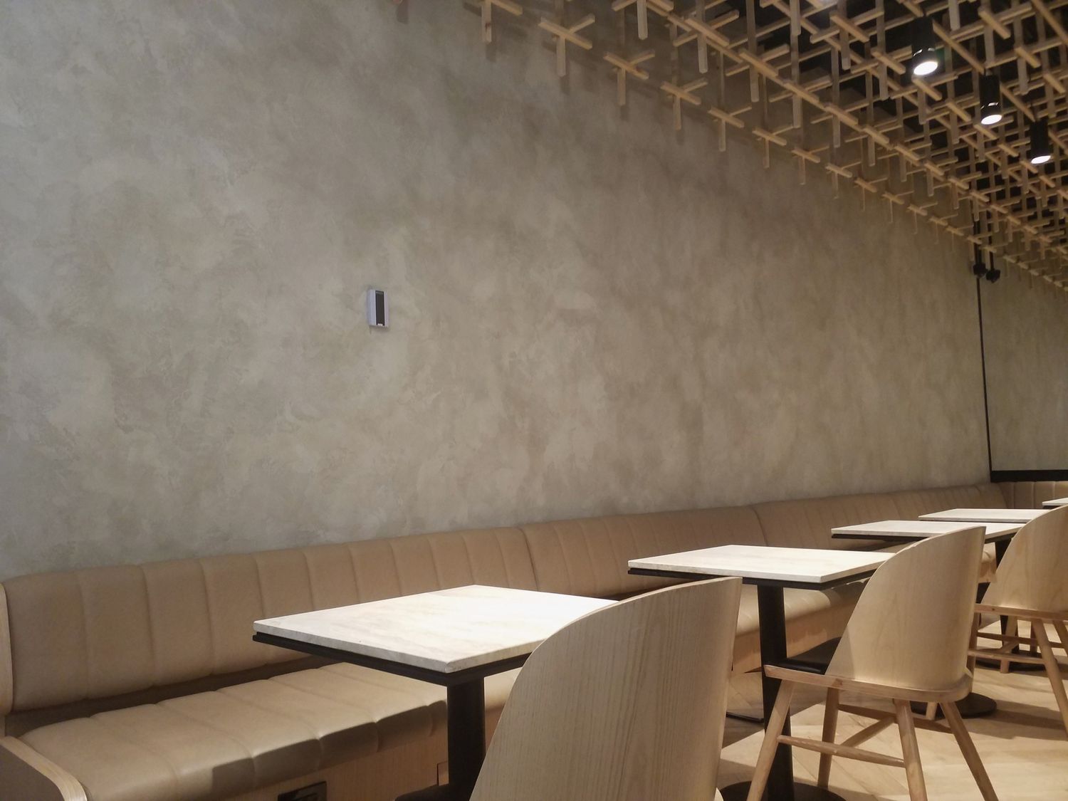 Construcción de interiores de casas de un proyecto de tipo Revestimientos naturales cerca de Montreal (Gran Montreal) por Distribution Tockay Inc