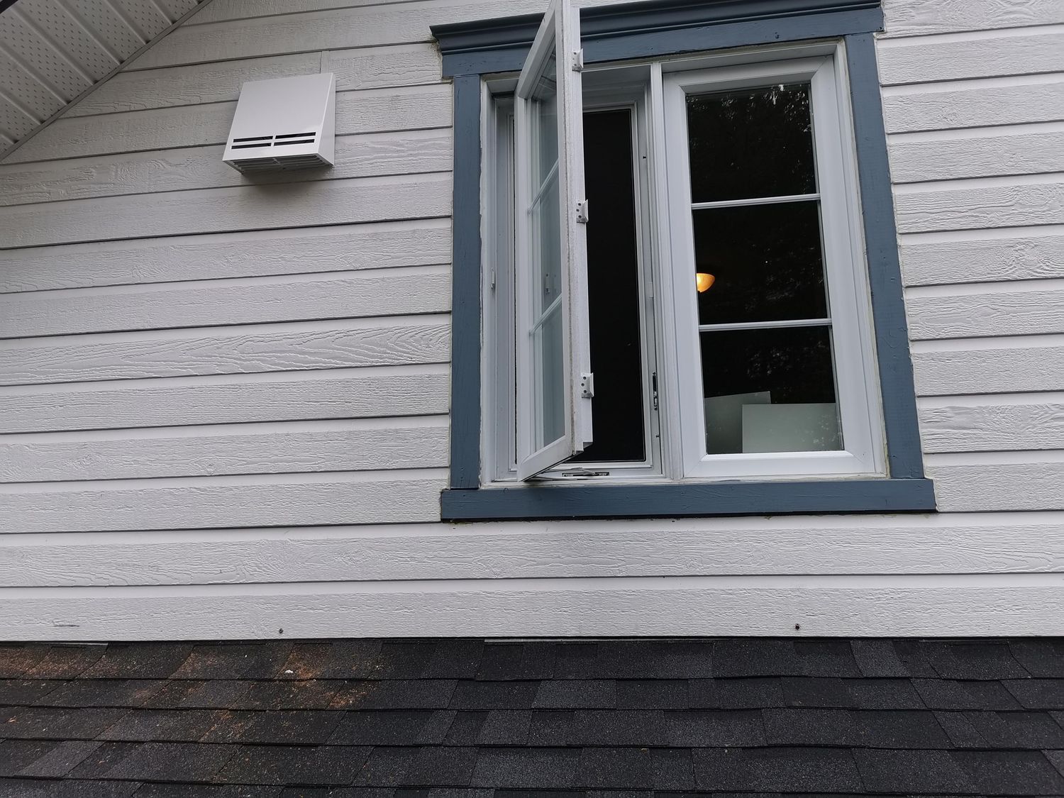 Exterior Finishes from a HRV and ventilation systems project near Saint-Jerome (Laurentides) by ProDuctAir