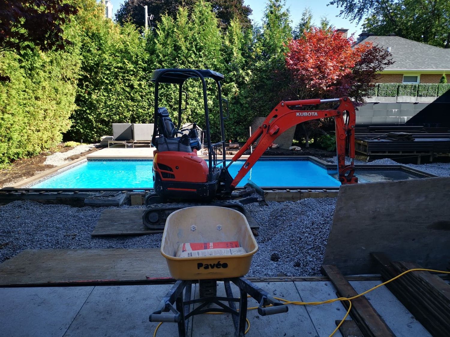 Travaux - Aménagement paysager d'un projet de Pavés unis et dalles près de Montréal/Laval/Longueuil (Grand Montréal) de Pavéo Aménagement
