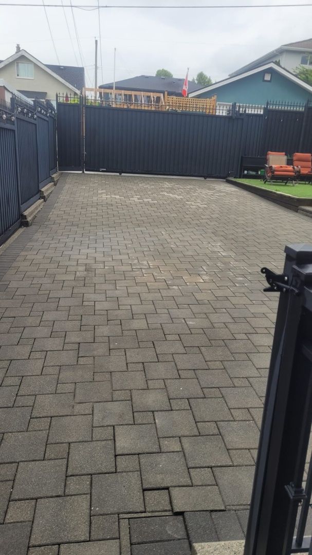 Driveway from a Accessory Dwelling Units (ADUs) project near Vancouver (Greater Vancouver) by Freeflo Home Services