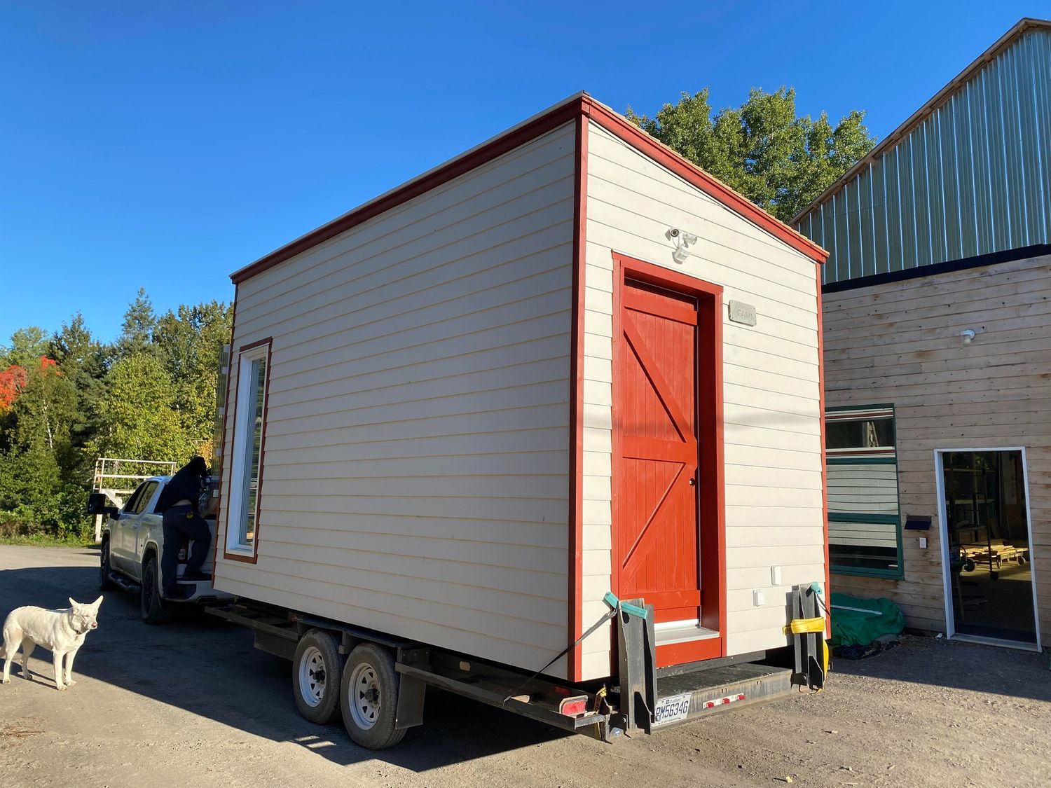 Construcción de exteriores de casas de un proyecto de tipo Mini casas cerca de Gaspésie - Îles-de-la-Madeleine por CAMM Construction