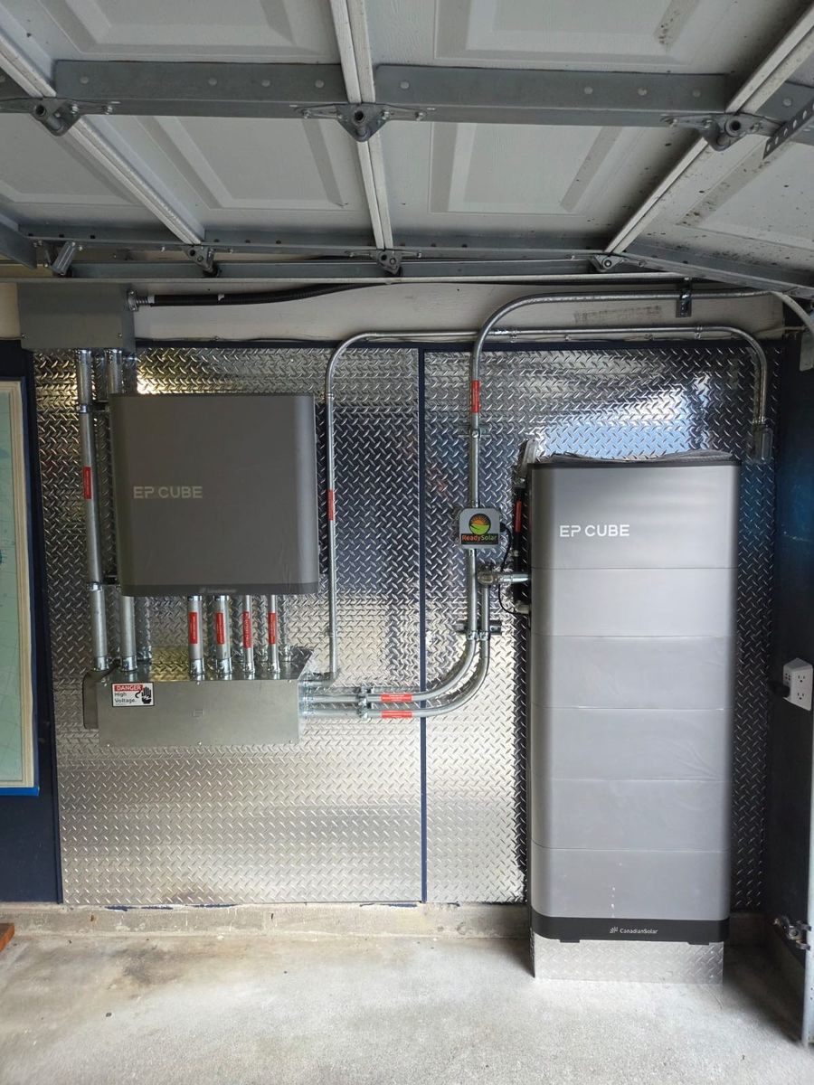  from a Photovoltaic Solar Panels project near Vancouver (Greater Vancouver) by Ready Solar Inc.