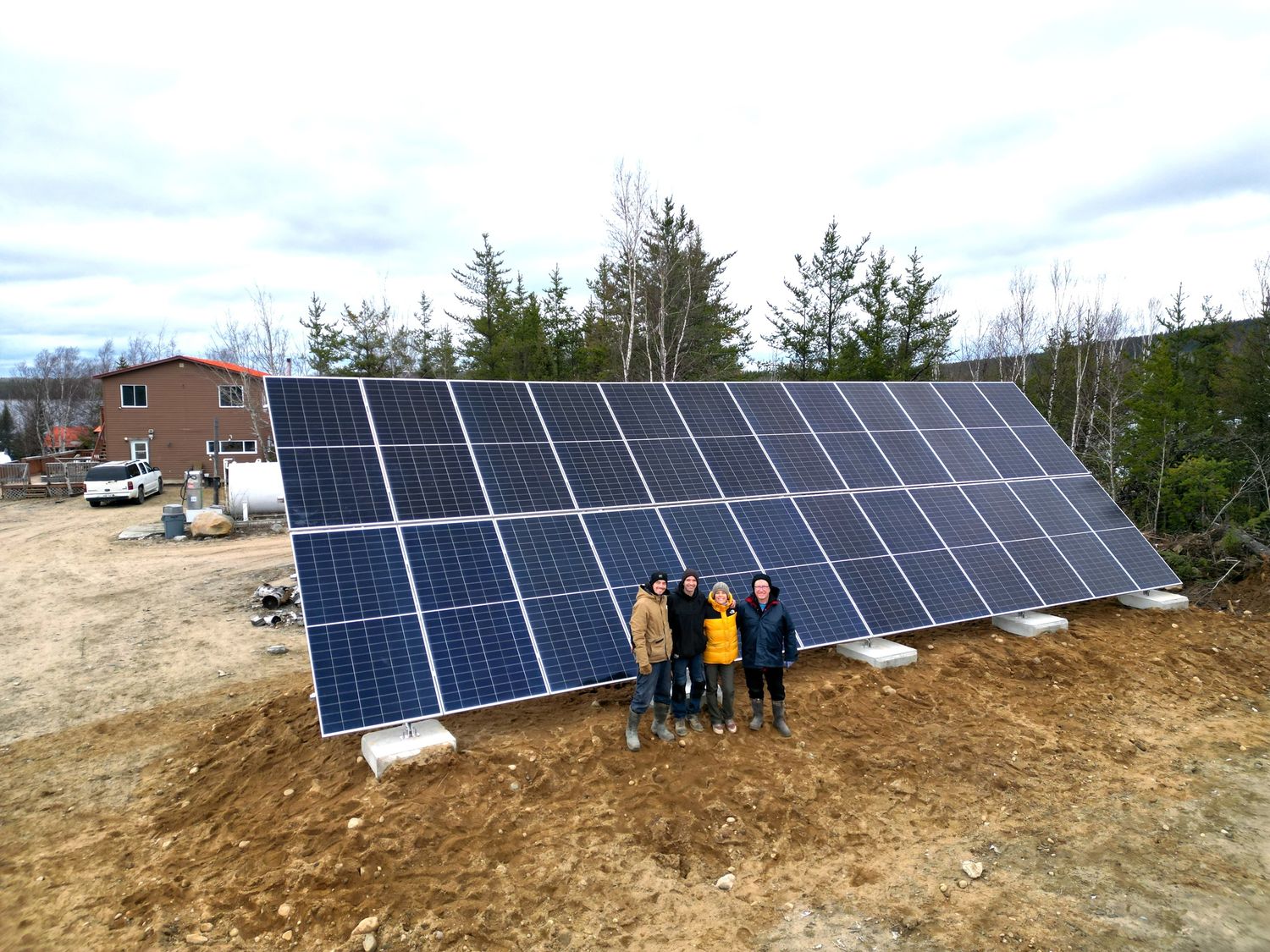 Mécanique du bâtiment d'un projet de Systèmes autonomes photovoltaïques près de Trois-Rivières/Shawinigan (Mauricie) de Alternative Solaire inc.