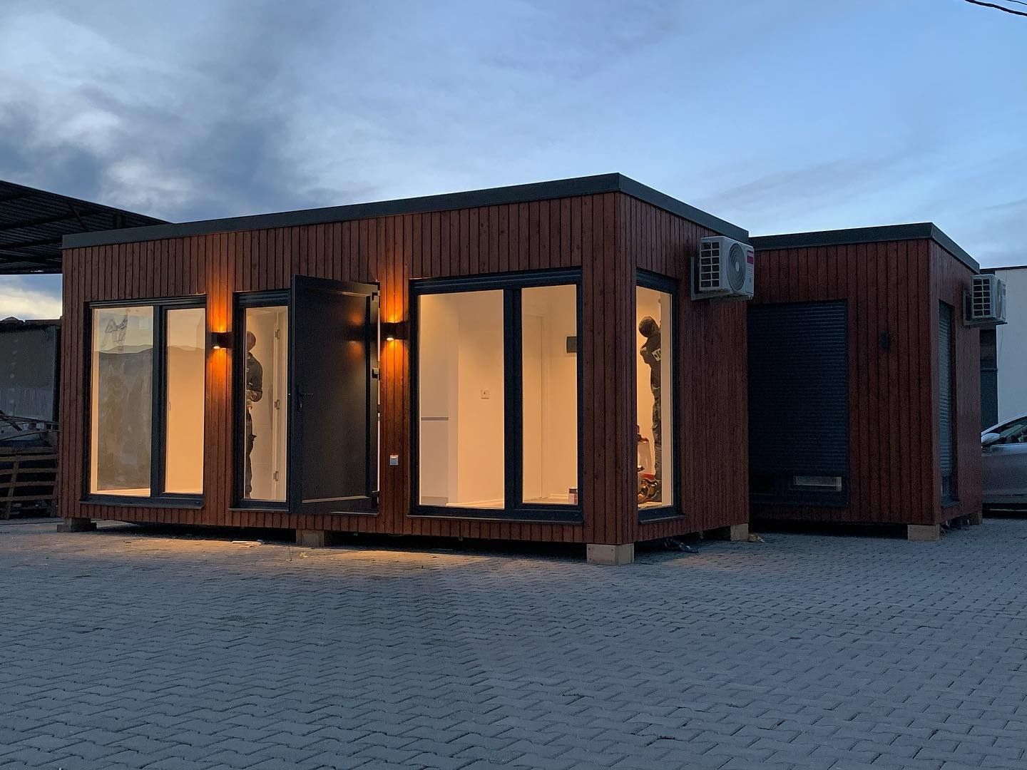 Travaux - Extérieur d'un projet de Maisons usinées et modulaires près de Whitehorse de Tree House