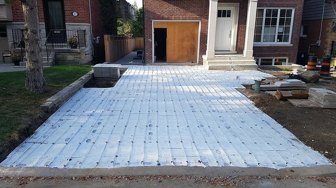 Building mechanicals from a Single family homes project near Toronto (Greater Toronto) by Quantum Geothermal Inc.