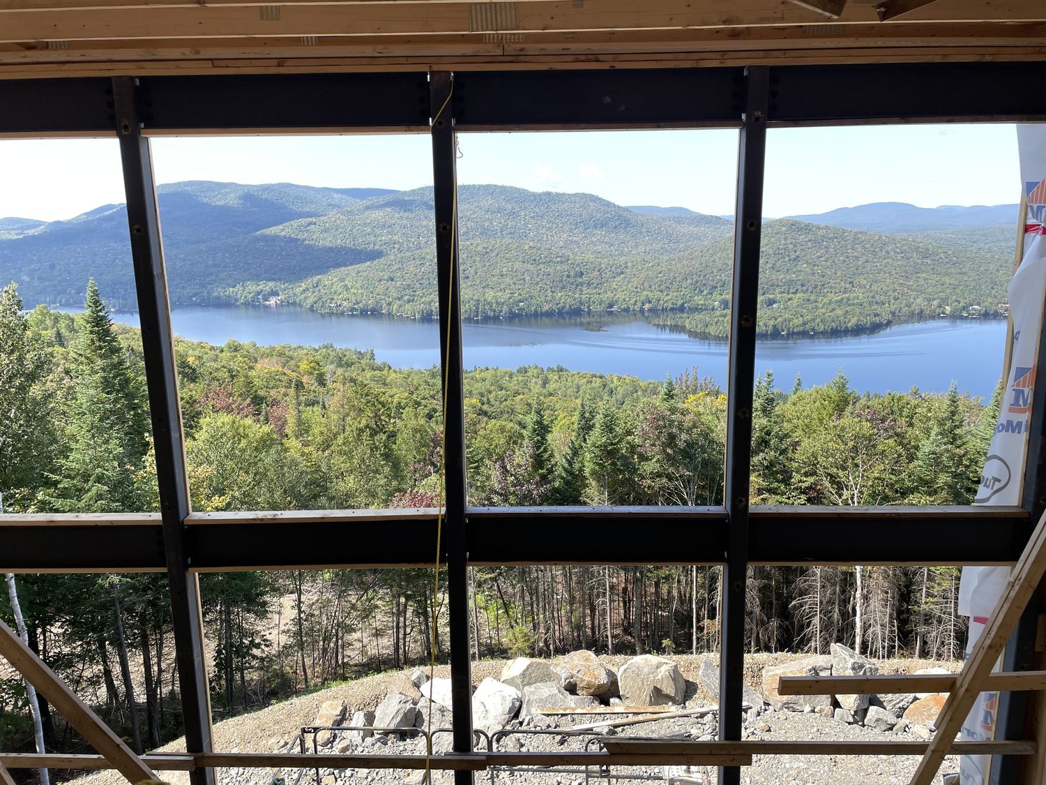 Construcción de exteriores de casas de un proyecto de tipo Viviendas unifamiliares cerca de Joliette (Lanaudière) por Les Constructions du Patrimoine J.S. INC.