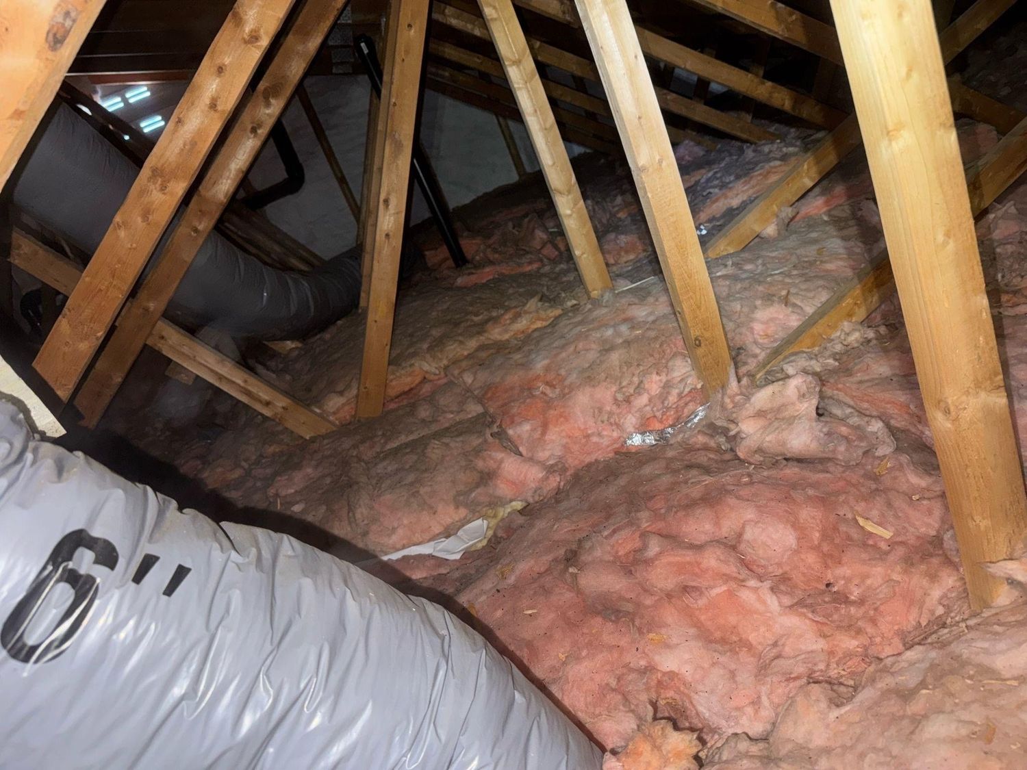 Attic from a Insulation project near Saint-Jean-sur-Richelieu (Montérégie) by Global Services Résidentiels Rive-Sud