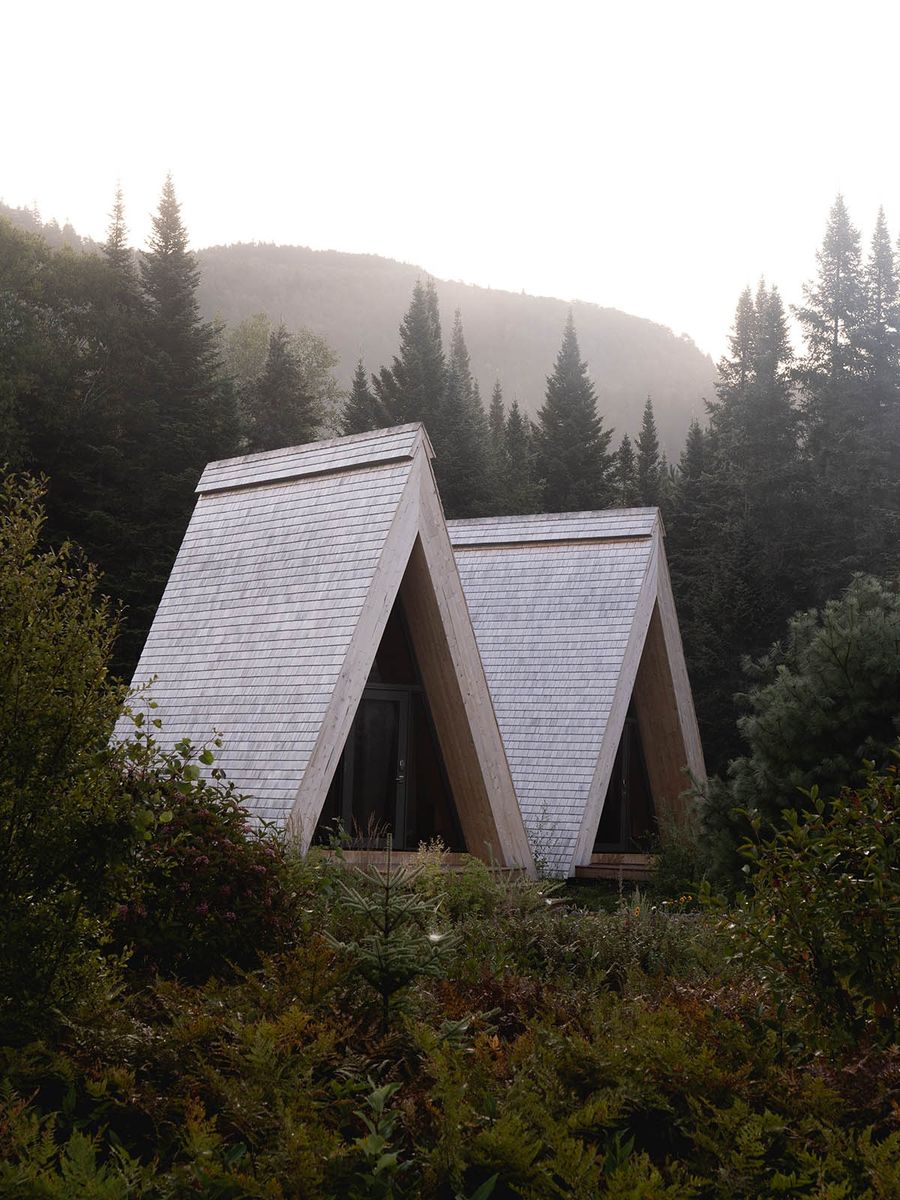 House Exterior from a Urban Agriculture project near Saint-Jerome (Laurentides) by Atelier L'Abri