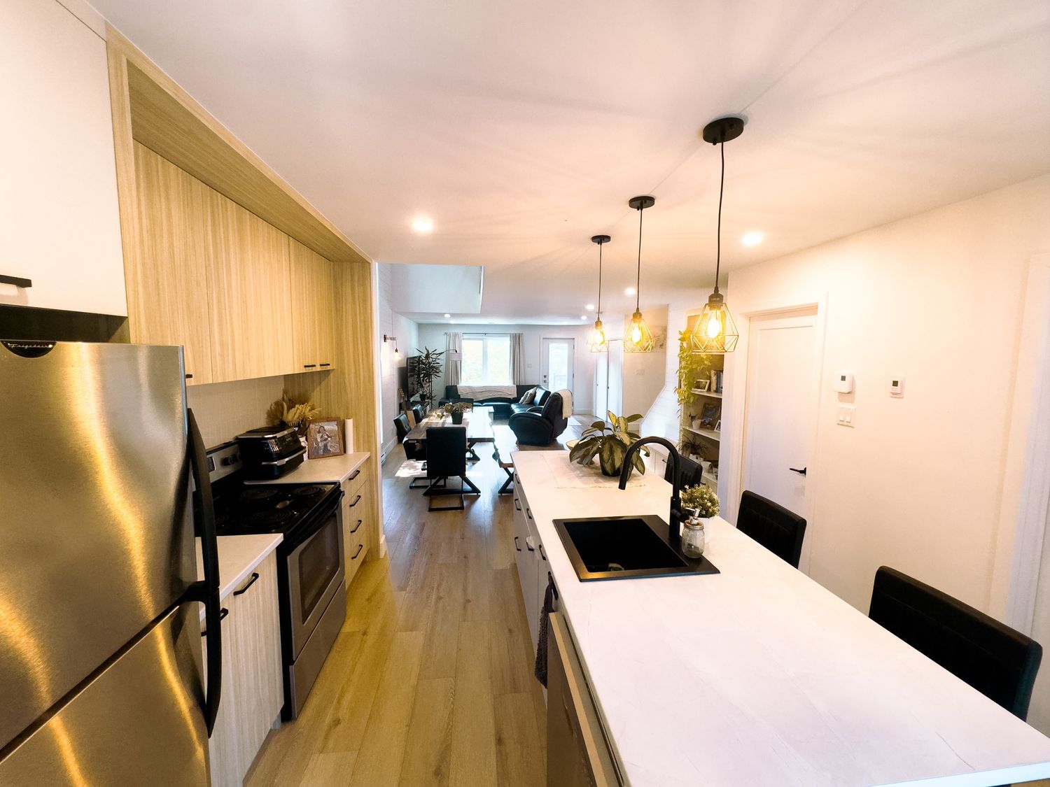 Cuisine d'un projet de Bâtiments multi-résidentiels et tours d'habitations près de Québec/Lévis (Ville de Québec) de Groupe Habitech