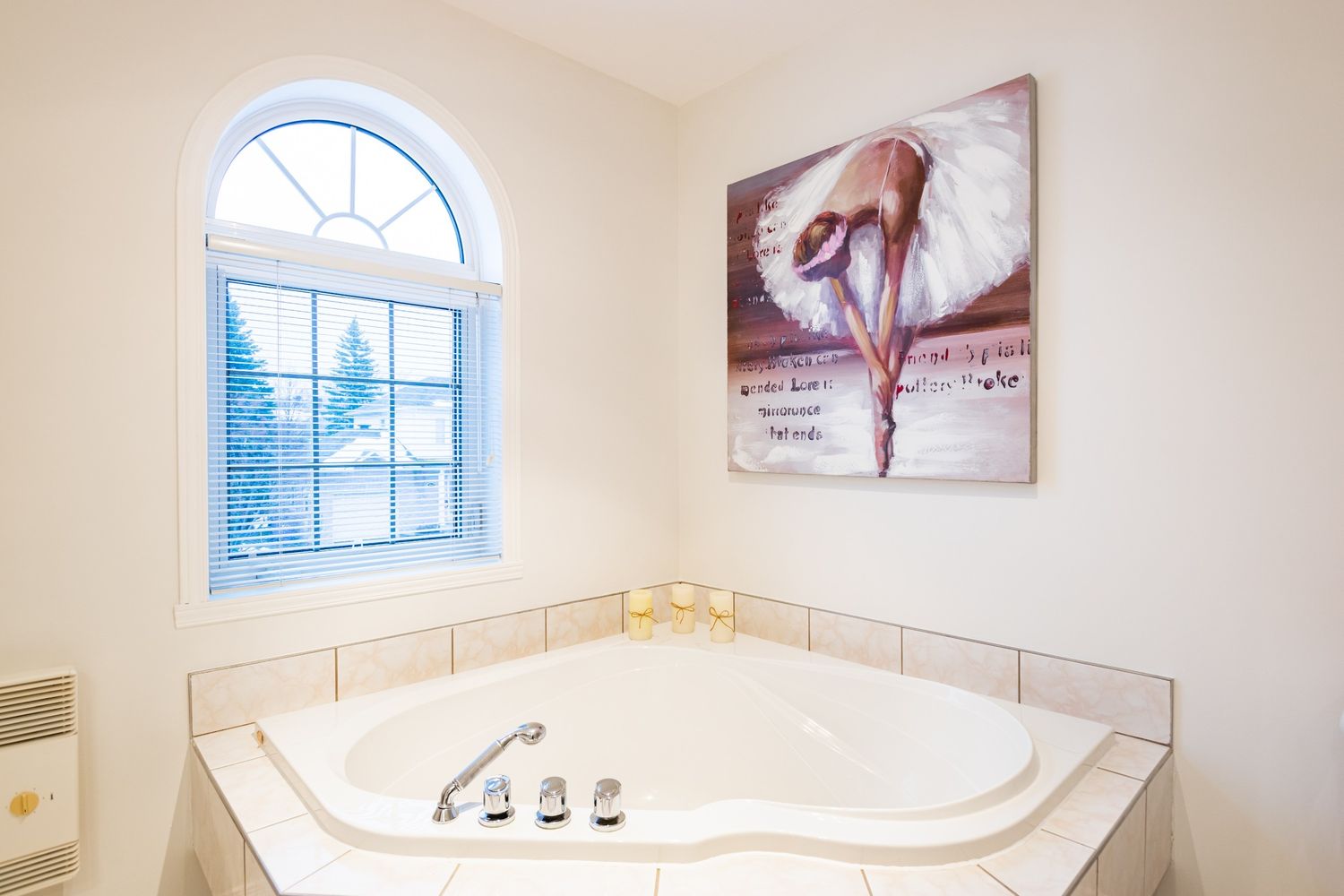 Salle de bain d'un projet de Maisons unifamiliales près de Québec/Lévis (Ville de Québec) de Sara Abonce-Courtier Immobilier Résidentiel et Commercial