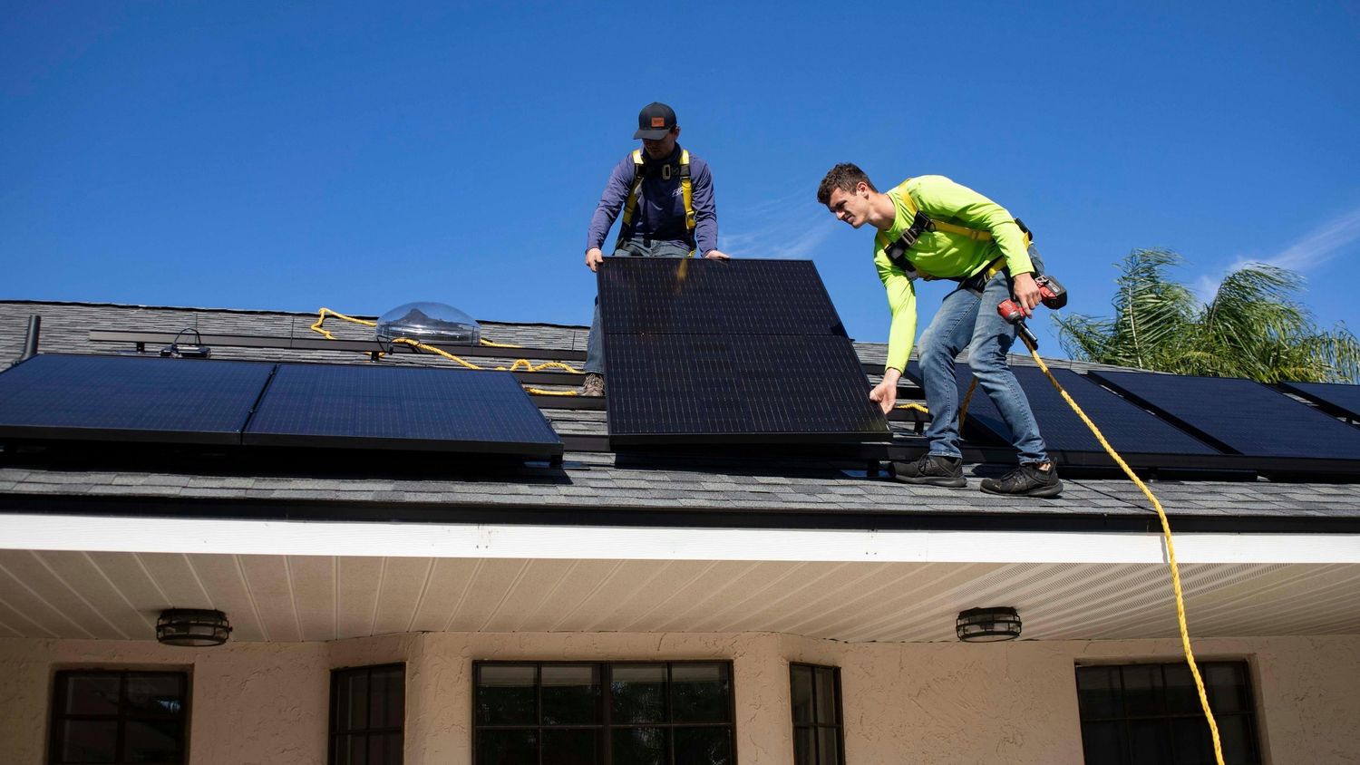  de un proyecto de tipo Paneles solares fotovoltaicos cerca de Sherbrooke (Estrie) por ELEKTRIX Entrepreneur Électricien inc.