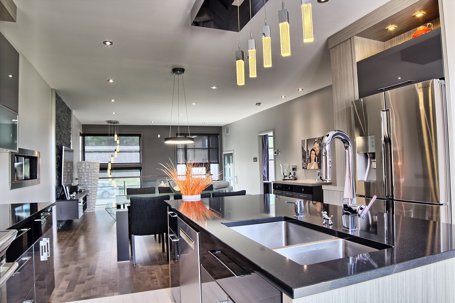 Cuisine d'un projet de Maisons unifamiliales près de Québec/Lévis (Ville de Québec) de TEKpur Architecture