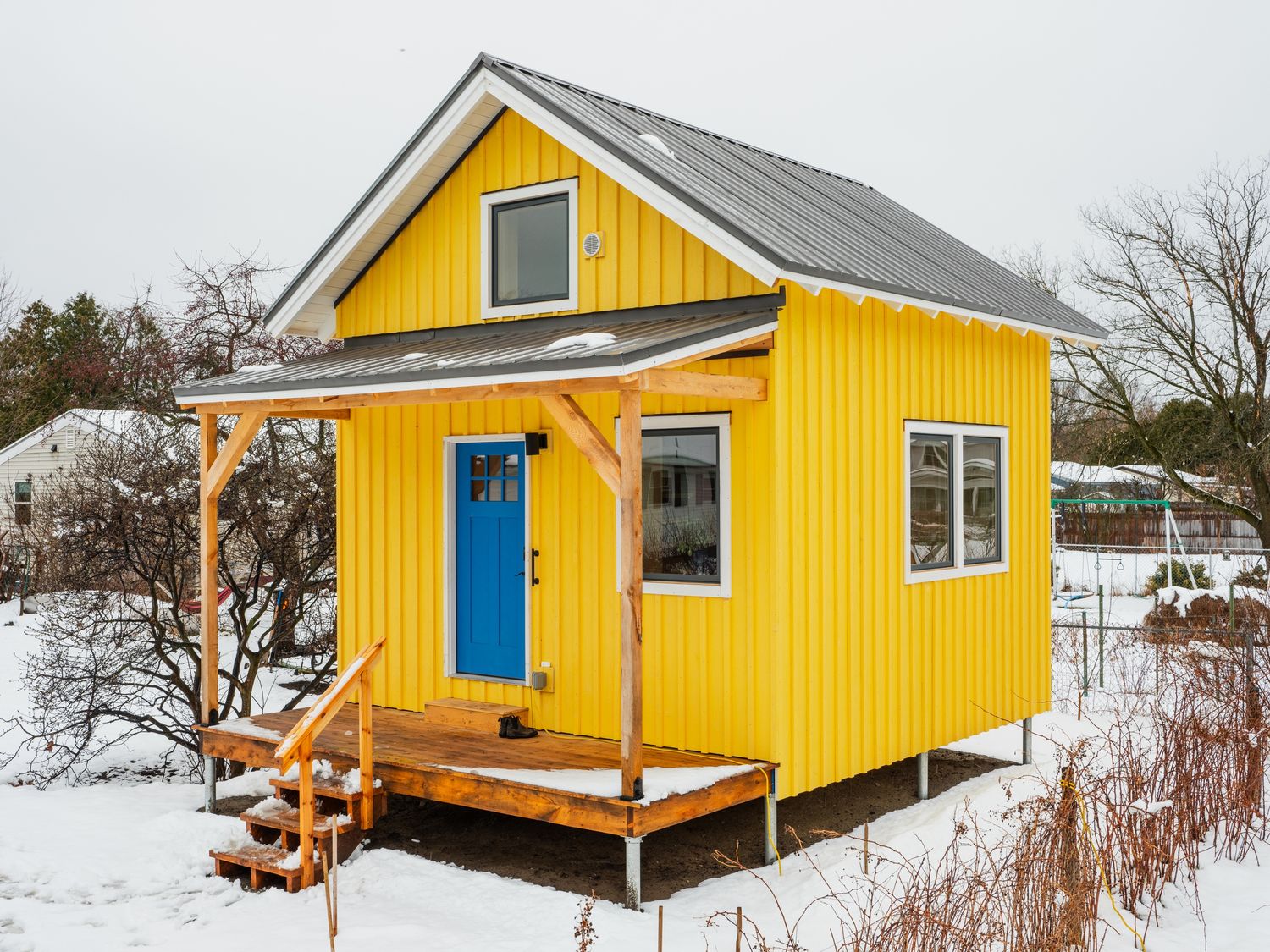 Façade avant d'un projet de Unités d'habitation accessoires (UHA) près de Burlington de New Frameworks
