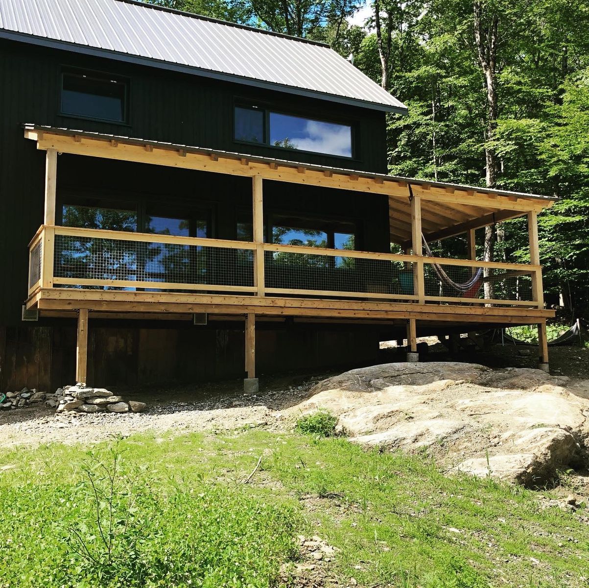 Deck & Balcony from a Single family homes project near Sherbrooke (Estrie) by Rocket Construction