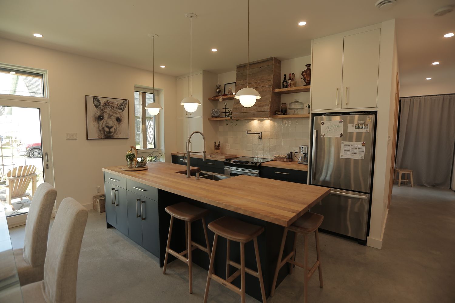 Cuisine d'un projet de Bâtiments multi-résidentiels et tours d'habitations près de Granby/Bromont/Cowansville (Estrie) de ÉcoNovation