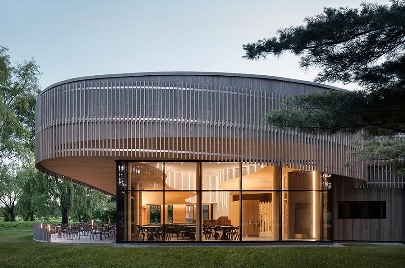 Façade avant d'un projet de Aménagement du territoire rural et régional près de Montréal/Laval/Longueuil (Grand Montréal) de Smith Vigeant Architectes