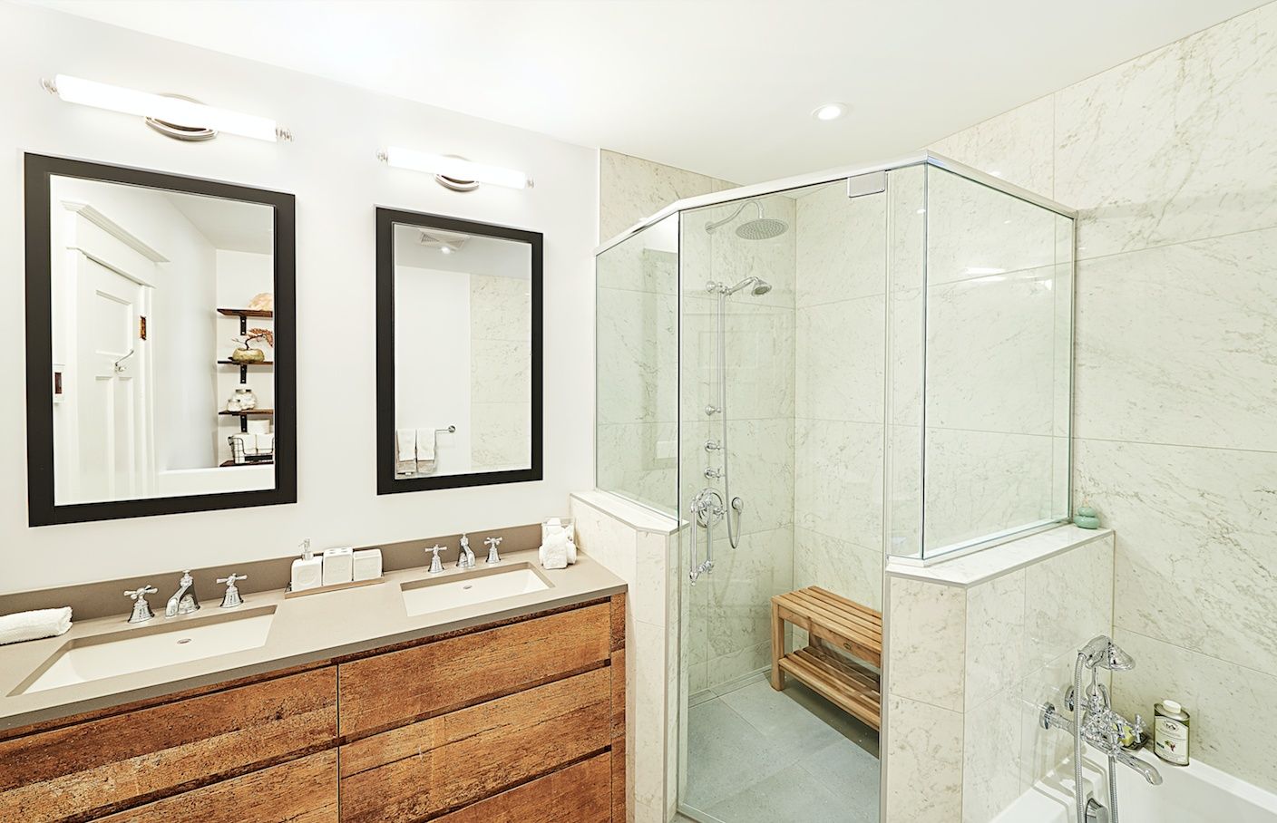 Salle de bain d'un projet de Condos et logements près de Montréal/Laval/Longueuil (Grand Montréal) de ESPÉ