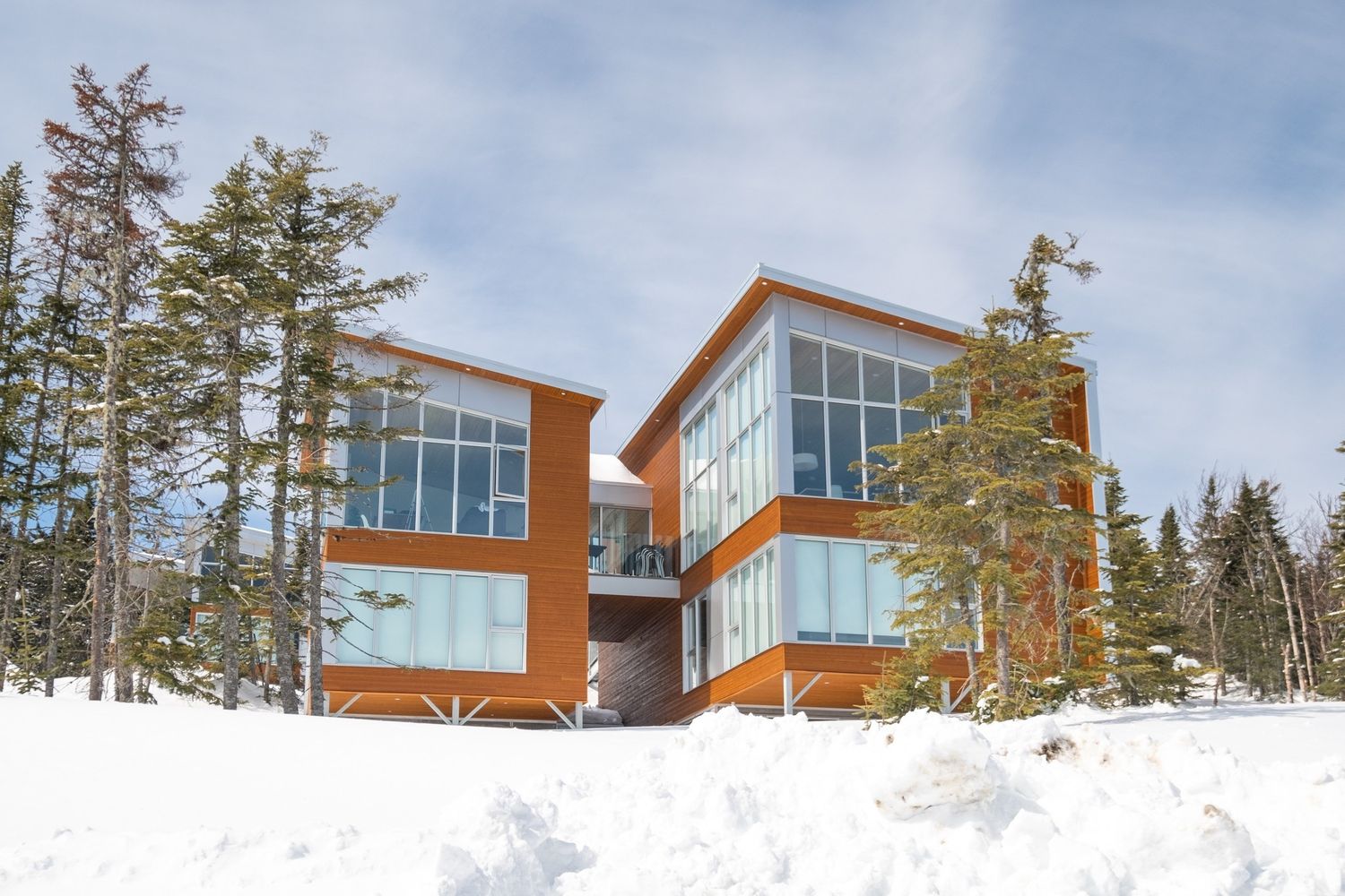  de un proyecto de tipo Viviendas unifamiliares cerca de Ciudad de Quebec - Lévis por BoON Architecture