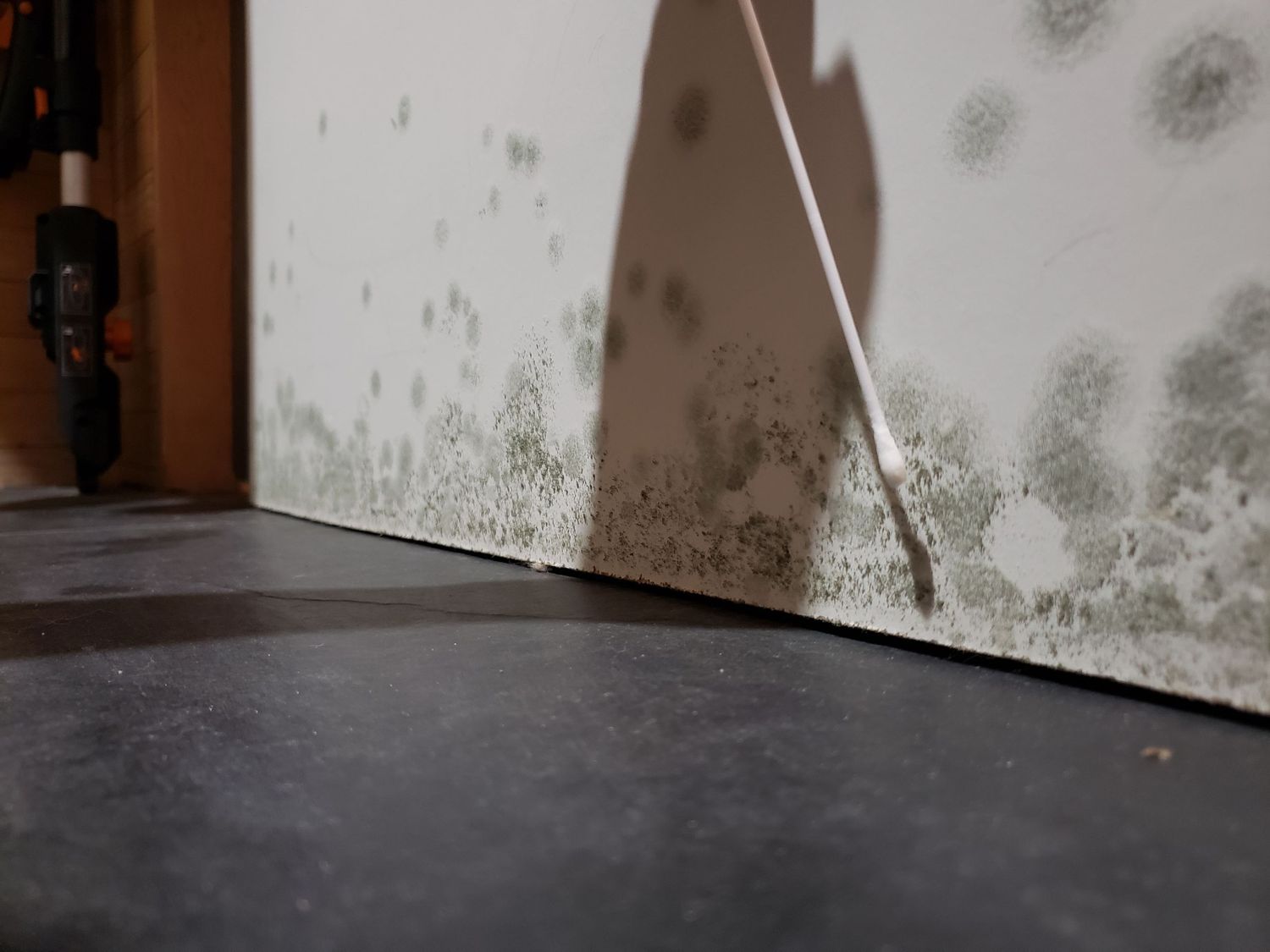 Before Starting Renovations from a Decontamination project near Gatineau (Outaouais) by Axxonlab