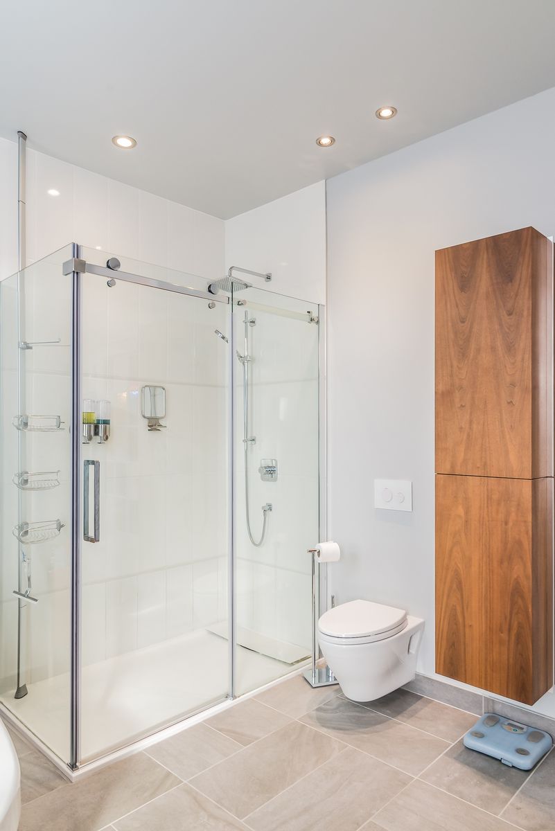 Bathroom from a Bathrooms project near Montreal (Greater Montreal) by Les Constructions Max Larocque inc.