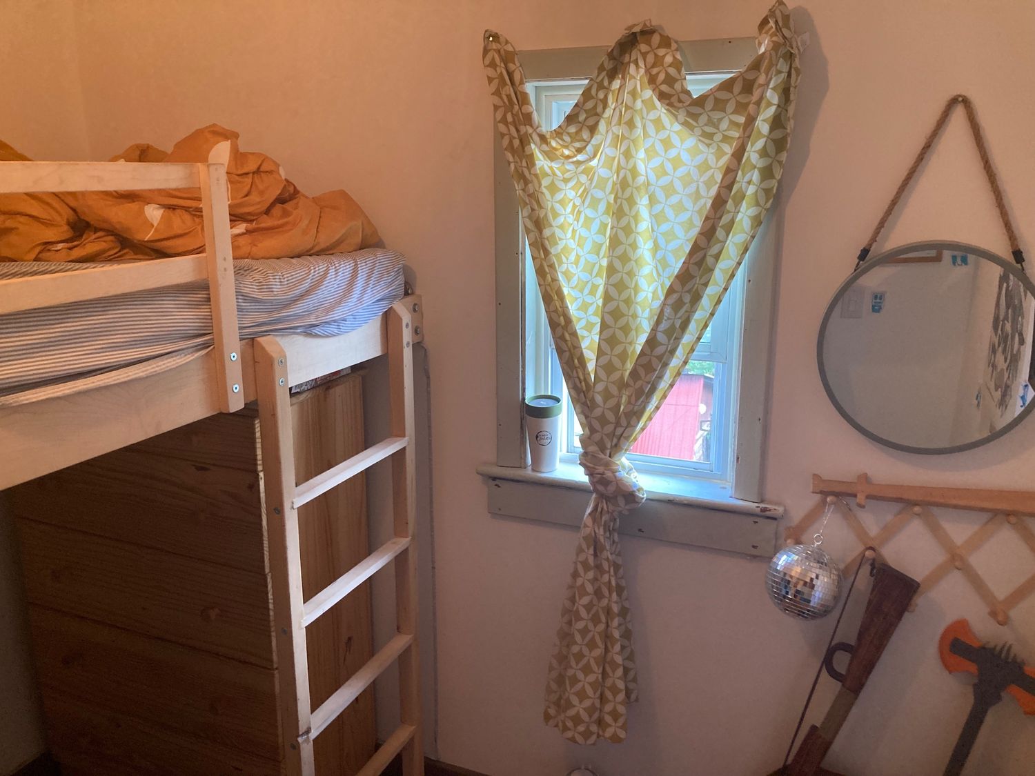 Kids' Room from a Bedrooms project near Sherbrooke (Estrie) by Jhojan Hihui