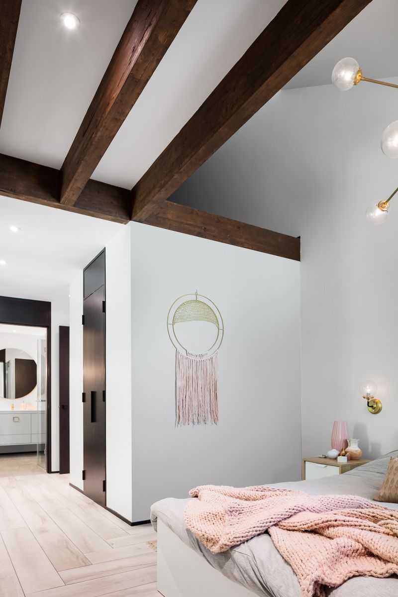 Bedroom from a Home extensions project near Montreal (Greater Montreal) by GHOCHE ARCHITECTE